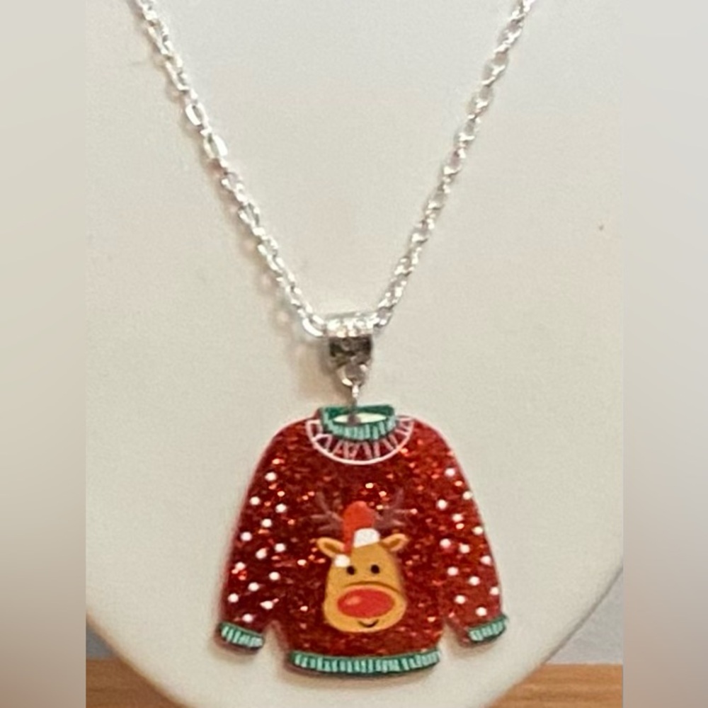 NEW …  Ugly Sweater necklace